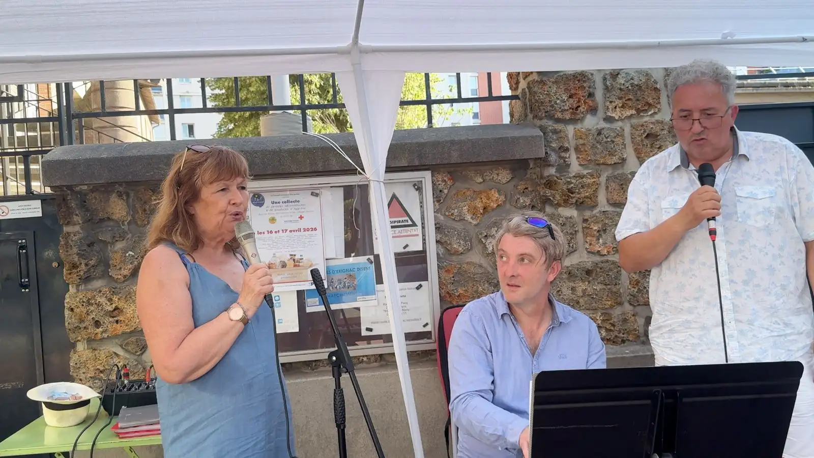 La scène ouverte bat son plein pour la fête de la musique.